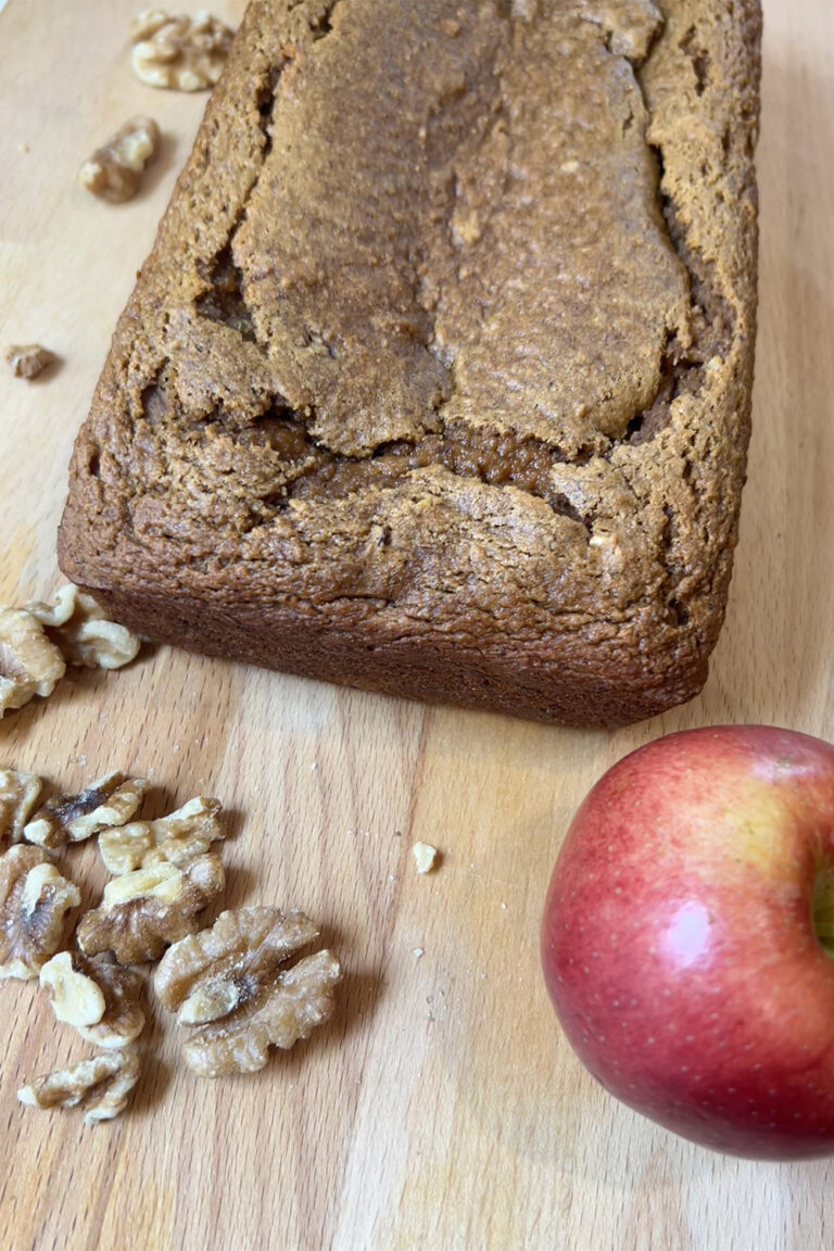 bread, apple and walnuts